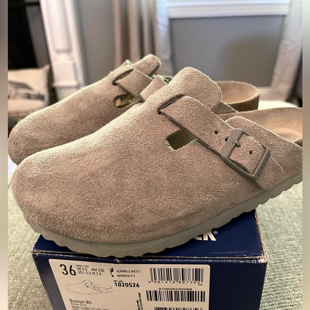 Birkenstock Boston clogs Stone Coin Suede size 36 (fits like women’s size 6)